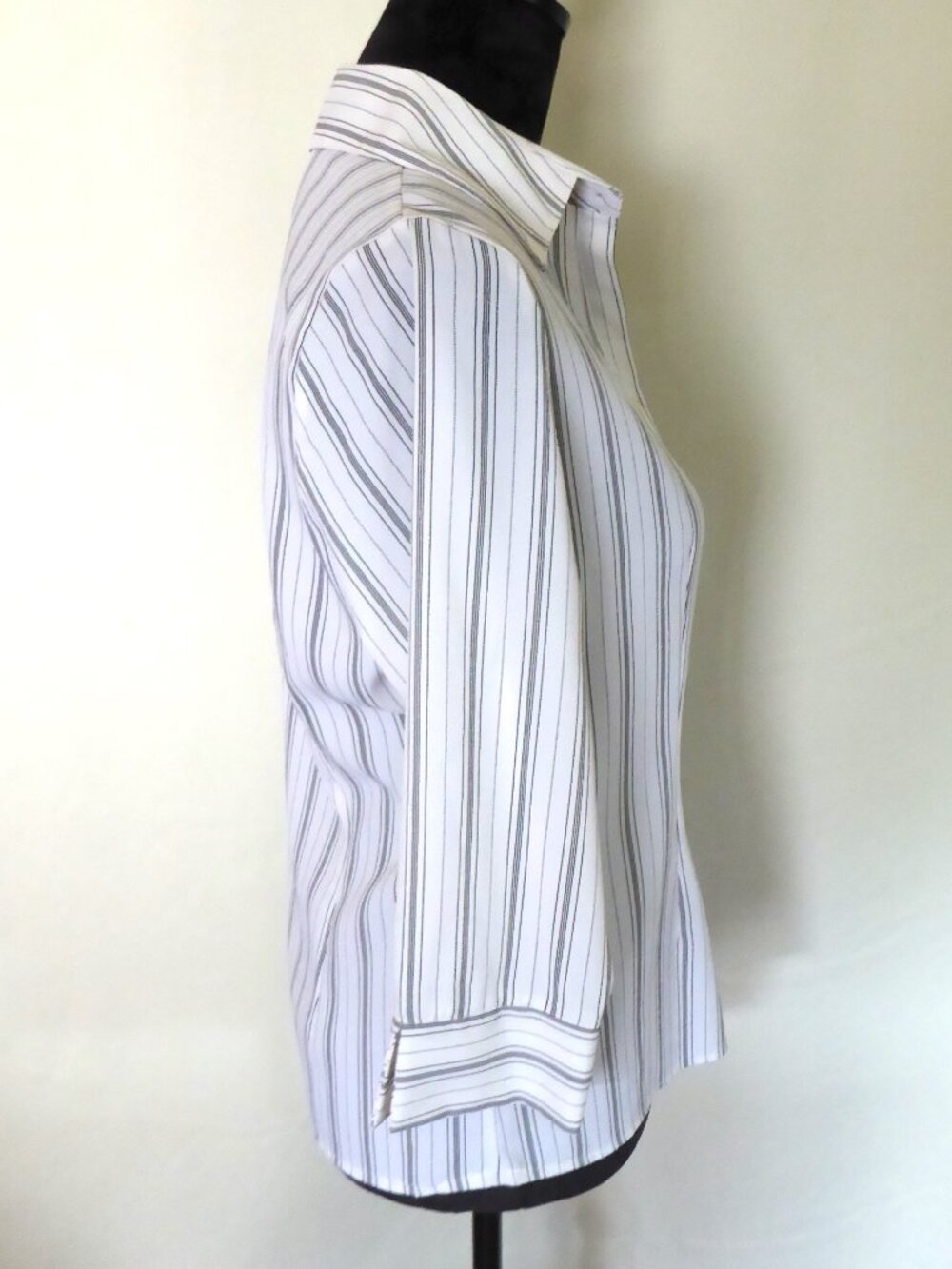 WOMENS FRED DAVID BRAND WHITE BLACK STRIPED BUTTON DOWN STRETCH SHIRT SMALL - Picture 3 of 8